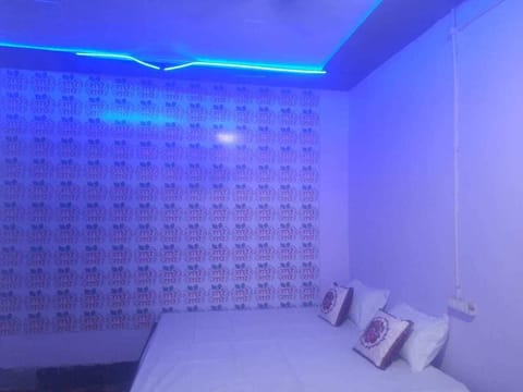Basic Single Room | Free WiFi