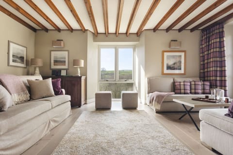 House | 5 bedrooms, Internet