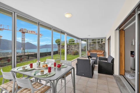 Family Apartment, 2 Bedrooms, Mountainside (Panoramic Garden Lake View in Locarno) | Dining