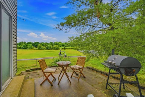 Patio Escape, savor serene views and grill delights on your private outdoor haven!