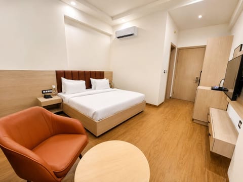 Egyptian cotton sheets, premium bedding, laptop workspace
