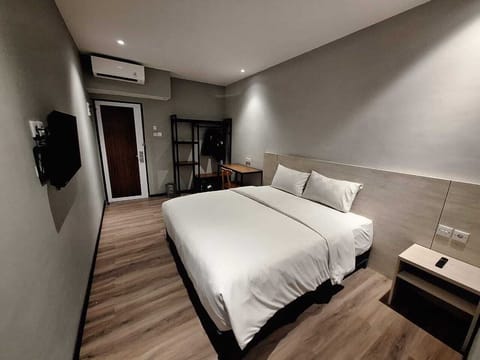 Deluxe Double Room | Desk, laptop workspace, WiFi (free)