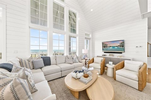 Primary Living Room with Gulf Views, 3rd Floor