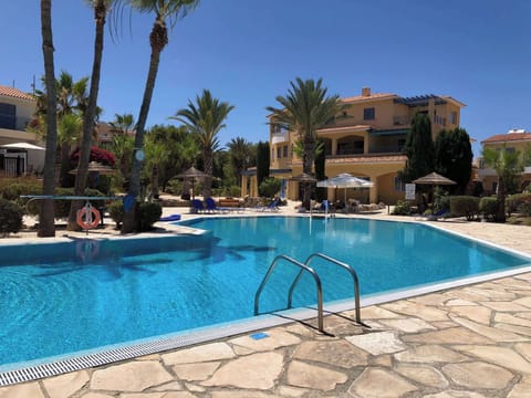 Communal pool in Regina Gardens