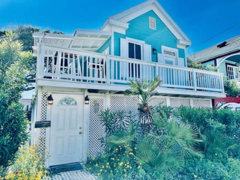 House, Multiple Beds, Patio (Sandy Toes Stay) | Exterior