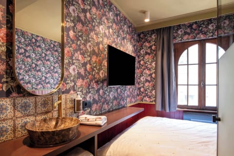 Basic Double Room | Free WiFi