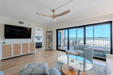 Welcome to Carlos Pointe #126 - Endless Beach!