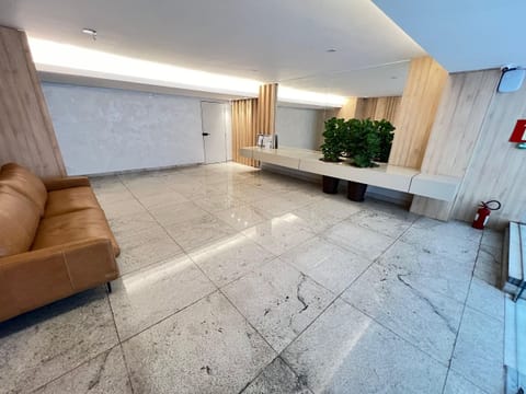 Apartment | Lobby