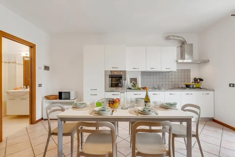 Standard Townhome, 3 Bedrooms, 2 Bathrooms (Juliette House: Shared Pool & Relax) | Dining