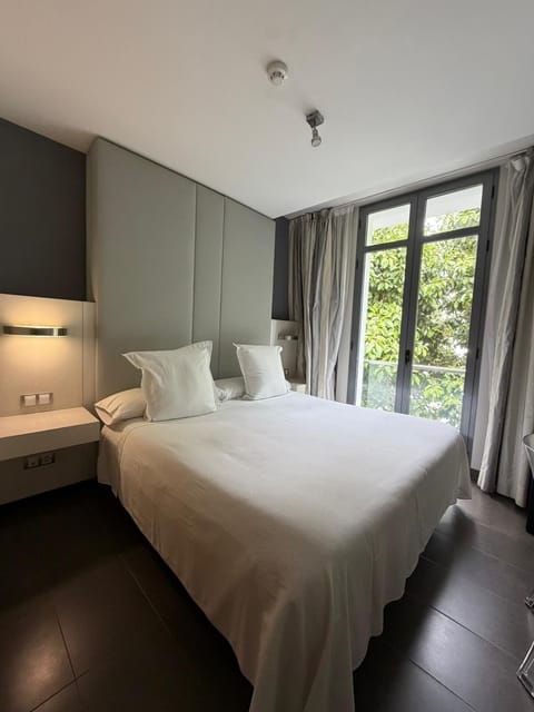 Comfort Double Room, Balcony, City View | Premium bedding, memory foam beds, in-room safe, desk