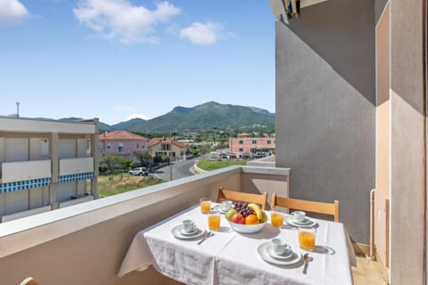 Family Apartment, 1 Bedroom, Balcony (Appartamento Magenta - Apartment with) | Balcony