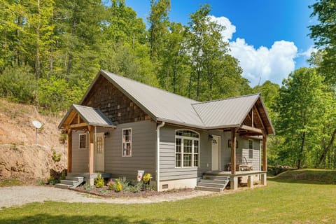 House (2 Bedrooms) | Front of property