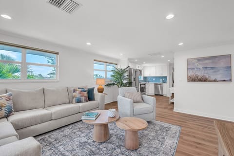 Bright and Spacious Living Area