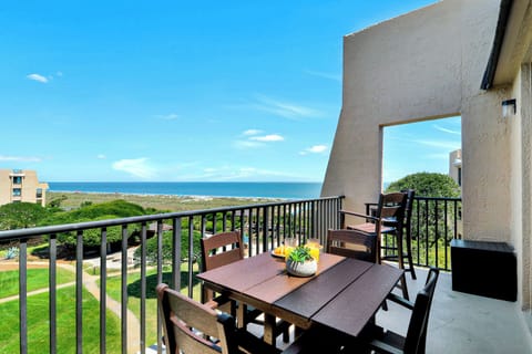 4501 Island Club | Sweeping ocean views from balcony - 4501 Island Club | Sweeping ocean views from balcony