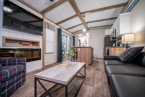 Chalet, 3 Bedrooms | Free WiFi