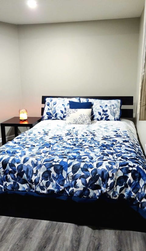 Bedroom with double beds 
