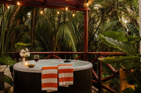 Outdoor spa tub