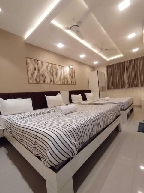 Family Room | Free WiFi