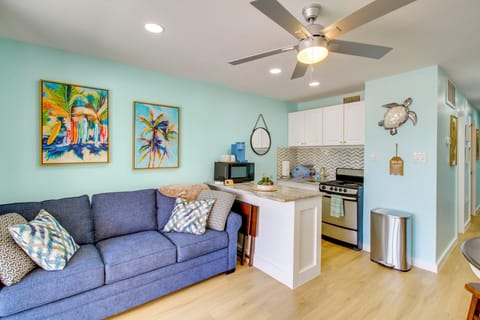 Corpus Christi Vacation Rental | 1BR | 1BA | 420 Sq Ft | Step-Free Access