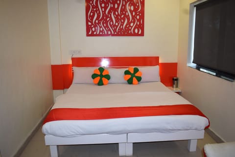 Deluxe Room, Balcony | Desk, free WiFi