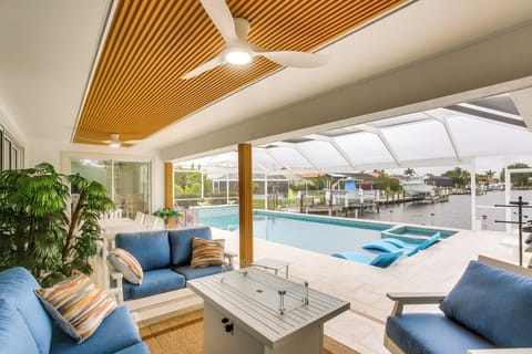 House (5 Bedrooms) | Interior