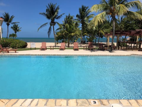 Los Porticos Main Pool