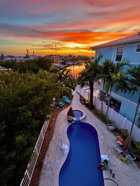 Welcome to Spare Key—an upscale luxury vacation rental in Sombrero Beach