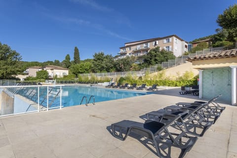Holiday Home Swimming Pool