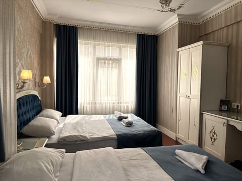 In-room safe, desk, laptop workspace, soundproofing