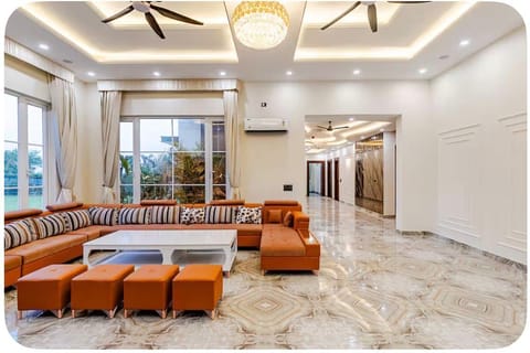 Luxury Villa, 4 Bedrooms, Private Pool, Garden View | Interior
