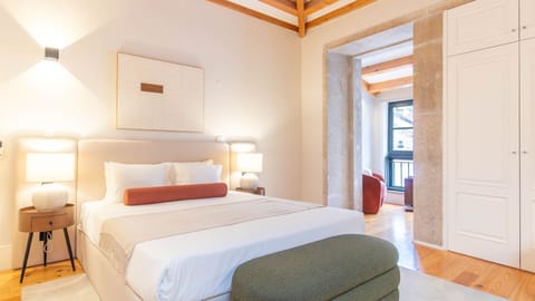 Soft neutral tones, warm lighting, and timeless design come together in this serene bedroom retreat made for slow mornings in the city.
#LovelyStay #BoutiqueStay #PortugalHomes #DesignApartment #CityEscape