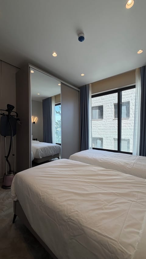 Apartment, 1 Bedroom, Accessible, Smoking | 1 bedroom
