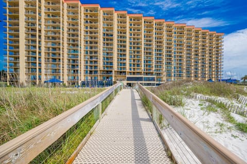 Condo, 2 Bedrooms | Exterior
