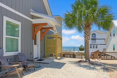 House, Multiple Beds (Turtle Watch) | Terrace/patio