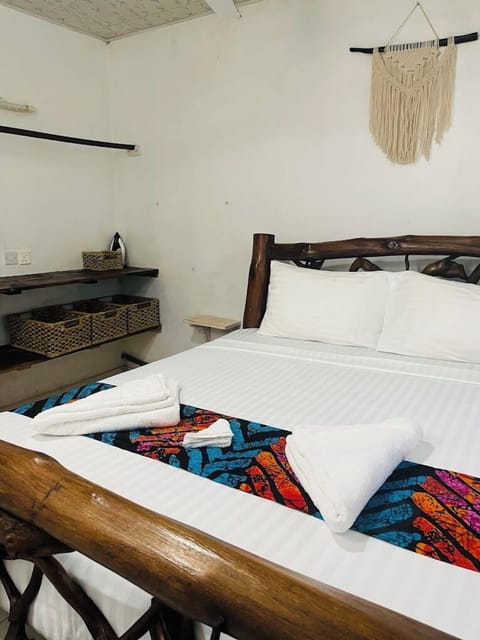 Deluxe House, Garden View | Free WiFi, bed sheets