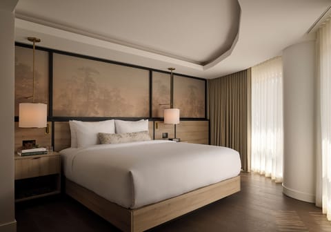 Luxury Suite, City View | Egyptian cotton sheets, premium bedding, in-room safe, desk