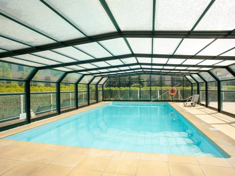 Apartment | Pool | Outdoor pool, a heated pool
