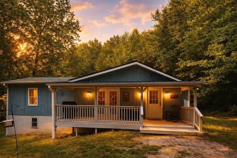 Welcome to Forest Edge Retreat