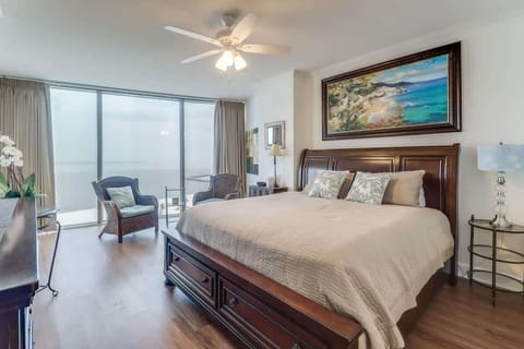 Condo, Multiple Beds, Beach View (Sea Breeze 0607) | 2 bedrooms, individually decorated, individually furnished, bed sheets