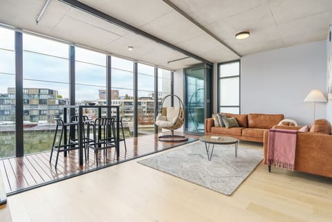 Open the doors and soak in the indoor-outdoor lifestyle with beautiful views from the living space.