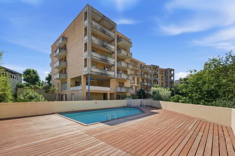 Holiday Home Swimming Pool