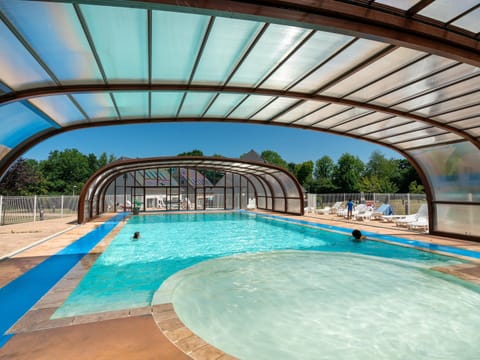 Apartment | Pool | Outdoor pool, a heated pool