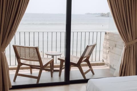 Superior Double Room, Balcony, Ocean View | Desk, laptop workspace, free WiFi