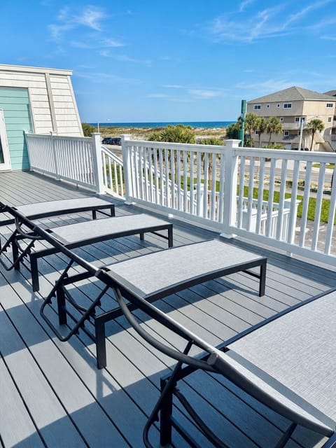 Start your morning or end your evening lounging with Gulf views.