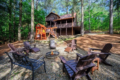 Relax, reconnect, and unwind beneath the peaceful Oklahoma pines