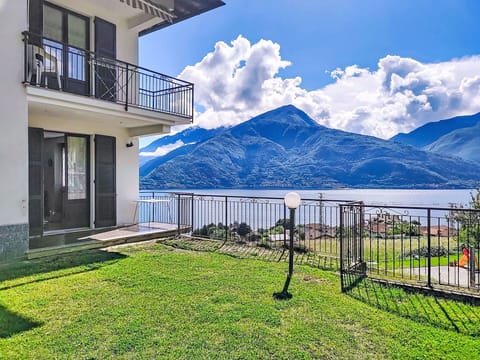 Swimming Pool, Resort, Eco Hotel, Shade, Hotel, Landscaping, Villa, Resort Town, Balcony