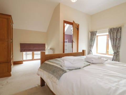 3 bedrooms, WiFi (free), individually decorated, individually furnished