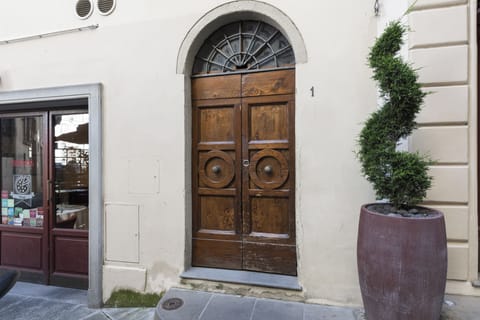 Comfort Apartment | Exterior detail