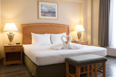 Standard Room, 1 King Bed | Free WiFi, bed sheets
