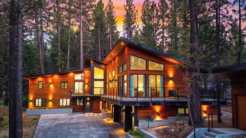 House (5 Bedrooms) | Front of property